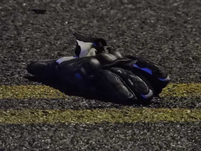 Makabra na Wisłostradzie. Roztrzaskane auta i motocykle. Dwie osoby reanimowane w tym dziecko 