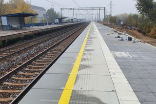 Przystanek kolejowy Ursus Północny pięknieje. Otwarto wyremontowany peron