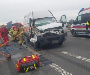 Kazimierzowo. Wypadek na S7. Ciężarówka zderzyła się z busem [ZDJĘCIA]