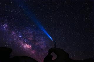 Spadające gwiazdy w 2023 - kiedy? Kalendarz nocy meteorytów