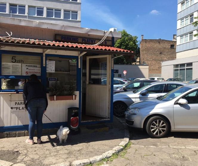 Po rekordowej podwyżce w strefie, stawki na prywatnych parkingach wzrosną? Sprawdzamy!