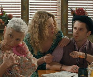 Barwy szczęścia, odcinek 3180. Krystyna (Hanna Bieluszko), Żabcia (Hanna Klepacka), Broda (Andrzej Popiel)