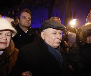 Kaczyński i Czarnek pod komenda policji i aresztem. Bronią Kamińskiego i Wąsika!