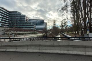 Kładką z Jurowieckiej na Włókienniczą