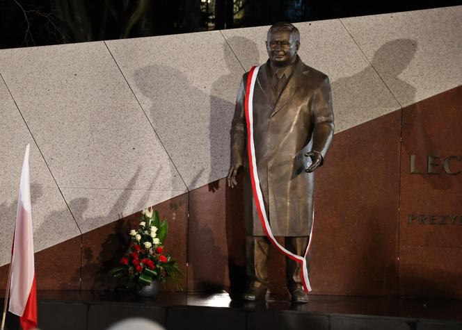 Odsłonięcie pomnika Lecha Kaczyńskiego przy Placu Teatralnym w Lublinie