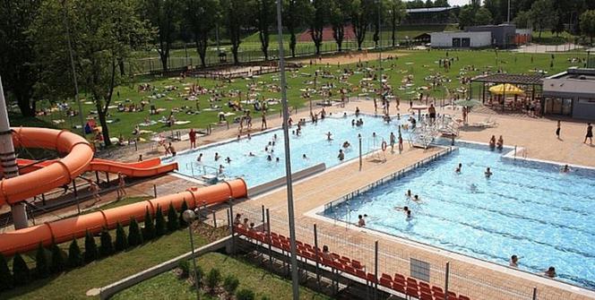 Rekordowa frekwencja na basenach odkrytych