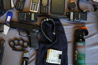 Czternastu mężczyzn wpadło w ręce policji