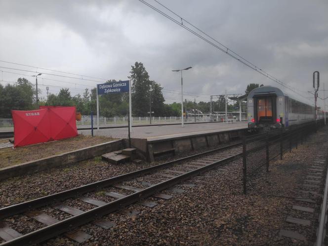 Tragedia w Dąbrowie Górniczej. Mężczyzna wtargnął pod pociąg