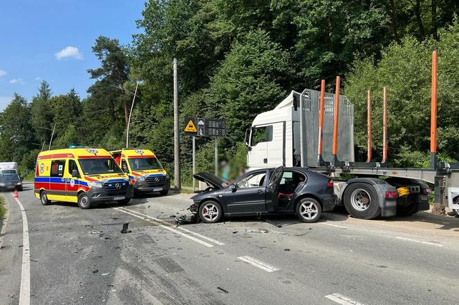 Wypadek w Piątkowej na DK 28