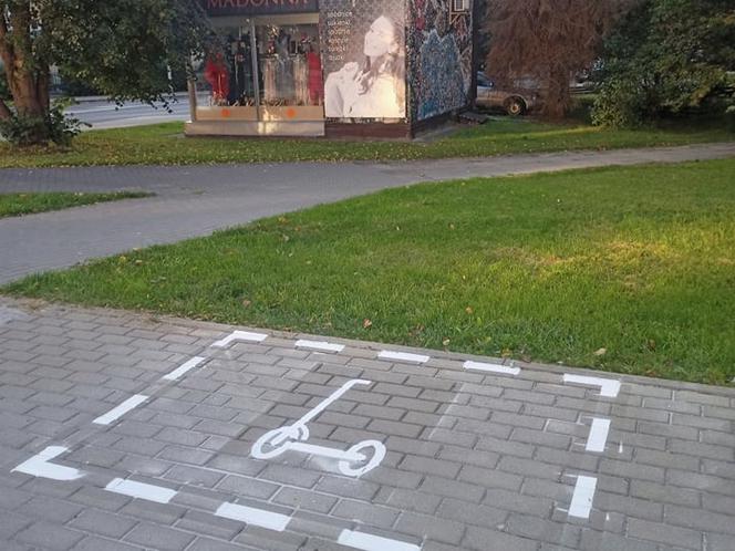 W Olsztynie powstały kolejne strefy postojowe dla hulajnóg