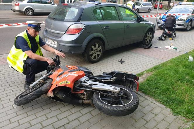 Sanok: Motorowerem wjechał na chodnik. Uderzył w dwie kobiety i dwoje małych dzieci