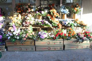 Giełda kwiatowa przy Drodze Dębińskiej 