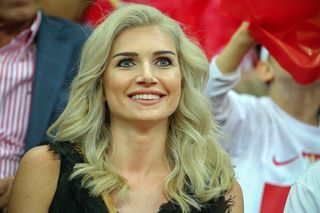 To ona od lat wspiera Jakuba Błaszczykowskiego. Piękna Agata Błaszczykowska nie lubi blasku fleszy, a jej uroda zwala z nóg