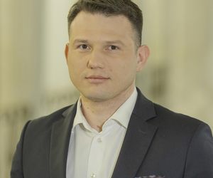 Sławomir Mentzen uderza w patologie: Freakfighty, Lewica, Gazeta Wyborcza pod ostrzałem!