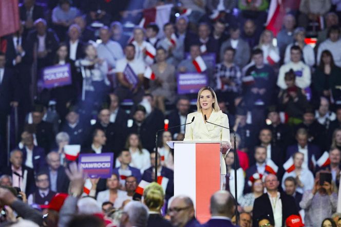 Porównujemy stroje Marty Nawrockiej i Małgorzaty Trzaskowskiej