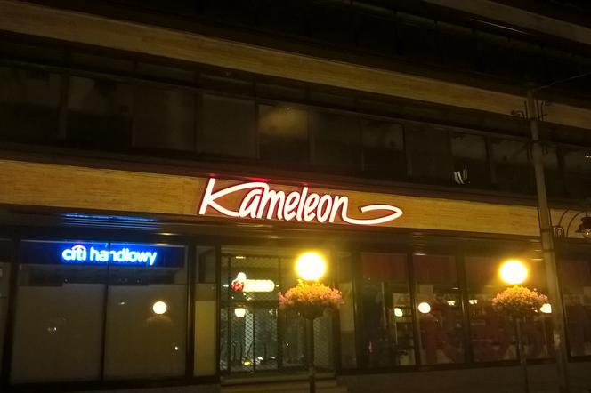 Neon na budynku Kameleona we Wrocławiu