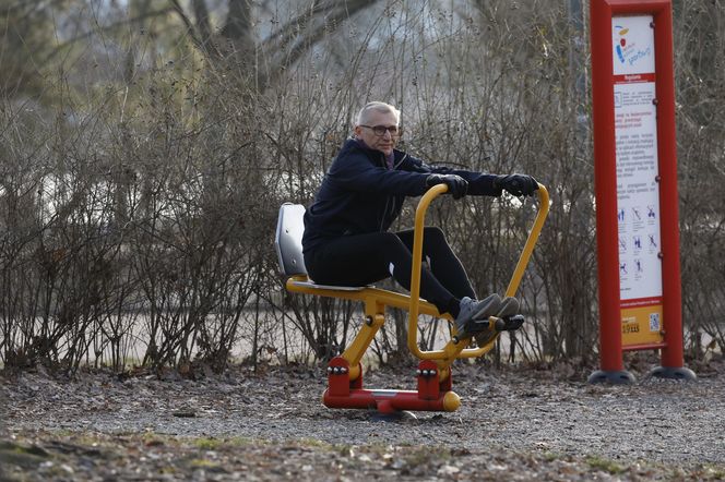 Senator Kwiatkowski jak guma