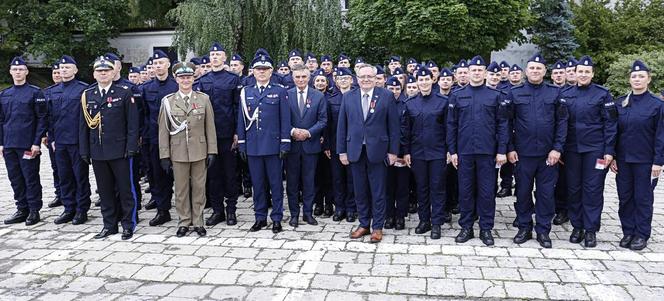 Szeregi lubelskiej policji znów się powiększyły. 67 nowych funkcjonariuszy złożyło ślubowanie