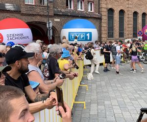 Tour de Pologne 2025. Start w Katowicach Nikiszowcu