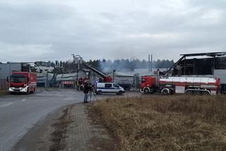 Pożar hali Cersanitu w Starachowicach