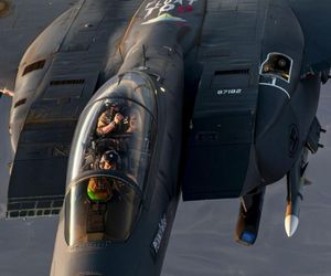 Amerykańskie F-15E powracające z patrolu