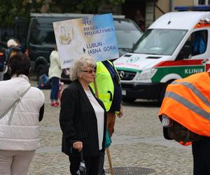 Lubelska Piesza Pielgrzymka na Jasną Górę 2024. Pątnikom deszcz niestraszny!