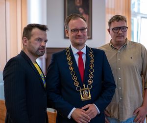 Zaprzysiężenie nowego prezydenta Zabrza. Kamil Żbikowski złożył ślubowanie i zwrócił się do mieszkańców