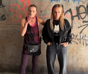 Pierwsza miłość. Dominika (Aneta Zając), Karma (Monika Dawidziuk)