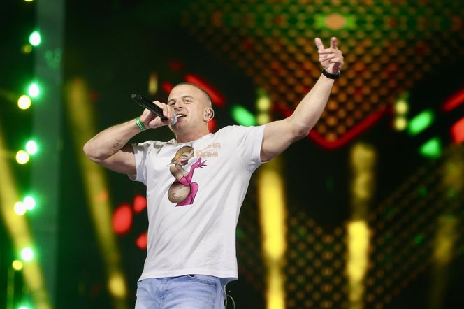 Koncert Roztańczony PGE Narodowy 2025. Na scenie gwiazdy: popu, rapu i disco polo [ZDJĘCIA]