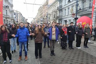 Polonez dla Łodzi. Setki łodzian we wspólnym tańcu [ZDJĘCIA]