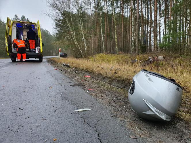 Koszmarny wypadek niedaleko Torunia. Nie żyje motocyklista