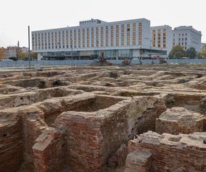 Piwnice Pałacu Saskiego już odkopane! Wyglądają tajemniczo