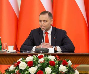 Iskrzy między Donaldem Tuskiem a Karolem Nawrockim