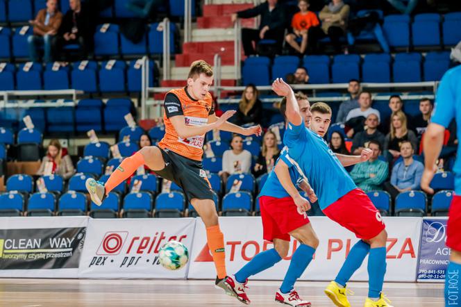 FC KJ Toruń - Piast Gliwice 2:5