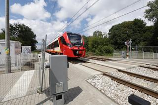 Przejście przez tory czeka na otwarcie. Koniec wielu lat absurdów. Wybudowali je za 6 milionów złotych