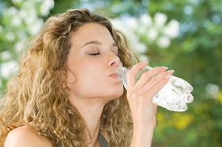 Szczawy – mineralne wody szczawowe: czym są? Kto powinien je pić?