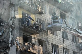 Ponad 440 dronów i 32 rakiet użyła Rosja ostatniej nocy do ataków na Kijów