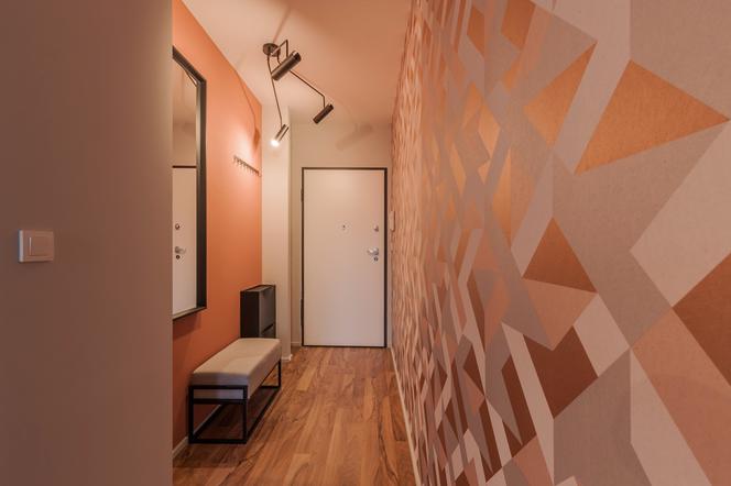 Living Coral - kolor roku 2019 w stylowym mieszkaniu