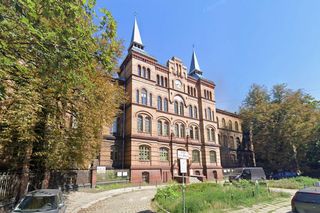 Najstraszniejszy budynek Wrocławia według AI. Wygląda jak z filmu grozy 