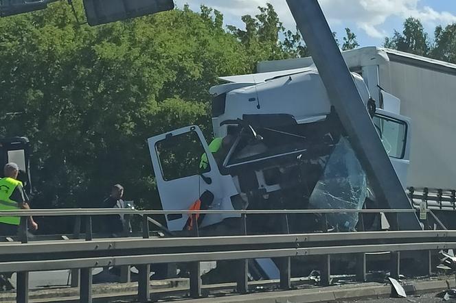 Wypadek na S1 w Dąbrowie Górniczej teraz