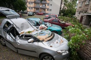 Nad Polskę nadciągają burze. Czy można się ubezpieczyć przed stratami?