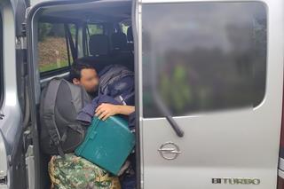 Łotysz przewoził 13 nielegalnych migrantów. Wpadł na granicy w gminie Gołdap