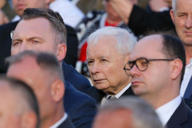 81. rocznica Powstania Warszawskiego. Uroczysta msza święta na pl. Krasińskich