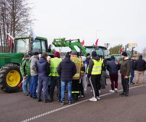 Protest rolników w Podlaskiem. Ciągniki blokują drogi w całym województwie! 