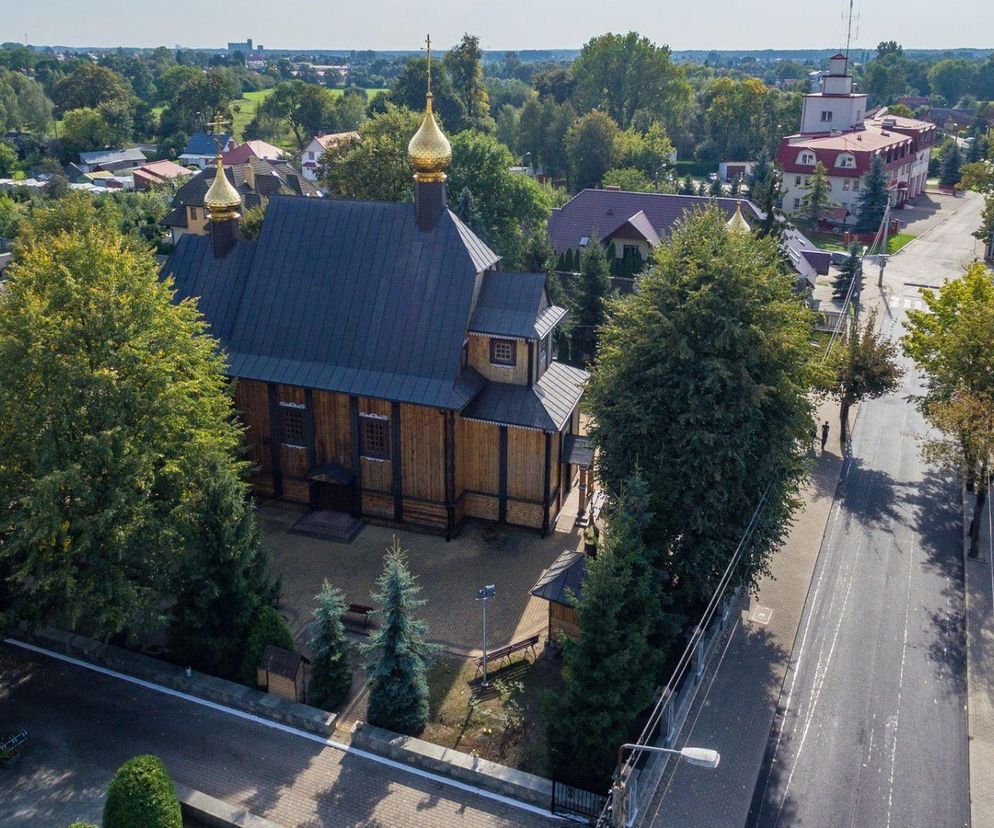 Niewielkie miasto na Podlasiu, które historią bije inne na głowę sam Białystok. Architektoniczna perła!