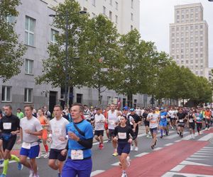 Uczestnicy Maratonu Warszawskiego 2025