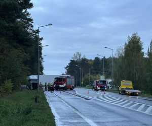 Piotrków Trybunalski. Śmiertelny wypadek kierującej saabem. Zginęła na oczach dzieci [ZDJĘCIA].