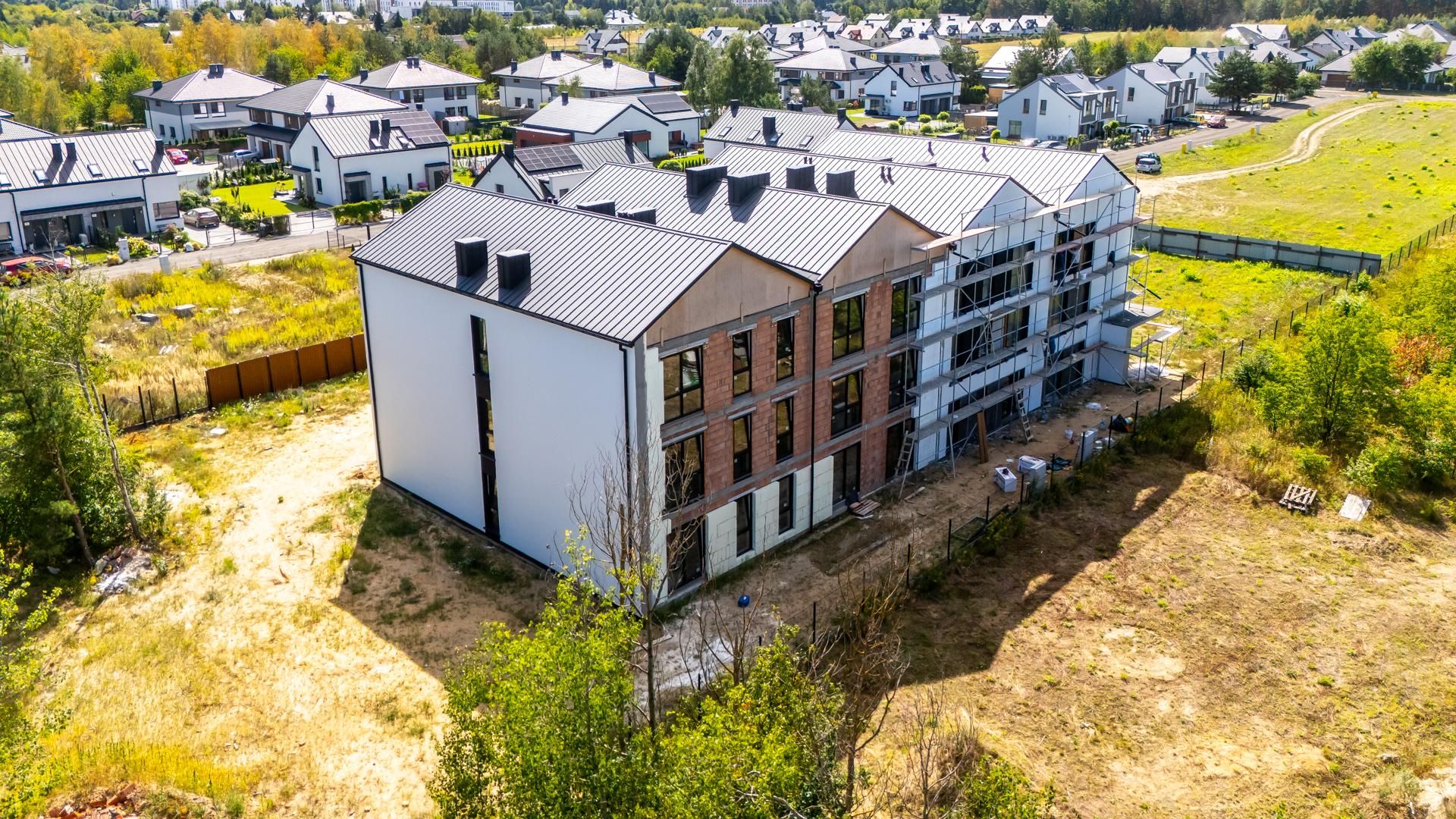 Kontrowersyjny dom jednorodzinny w Wieliszewie pod Warszawą