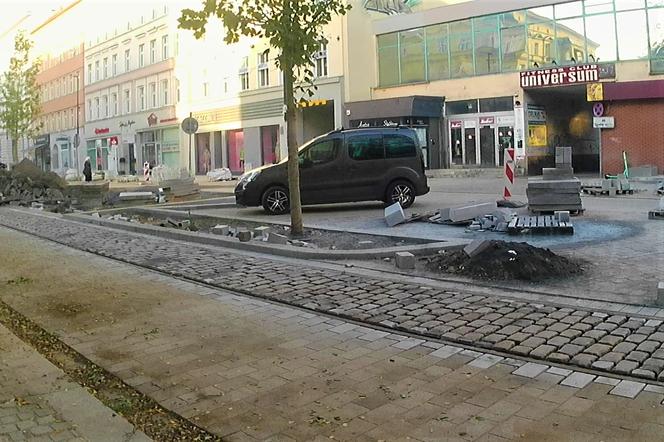 Tory tramwajowe wracają na aleję Wojska Polskiego. Będą przypominać o historii głównej ulicy szczecińskiego Śródmieścia