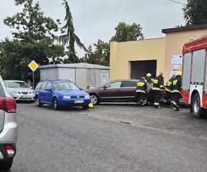 Zablokował wyjazd z remizy OSP i poszedł do kościoła. Strażacy nie mogli wyjechać, mężczyzna utonął